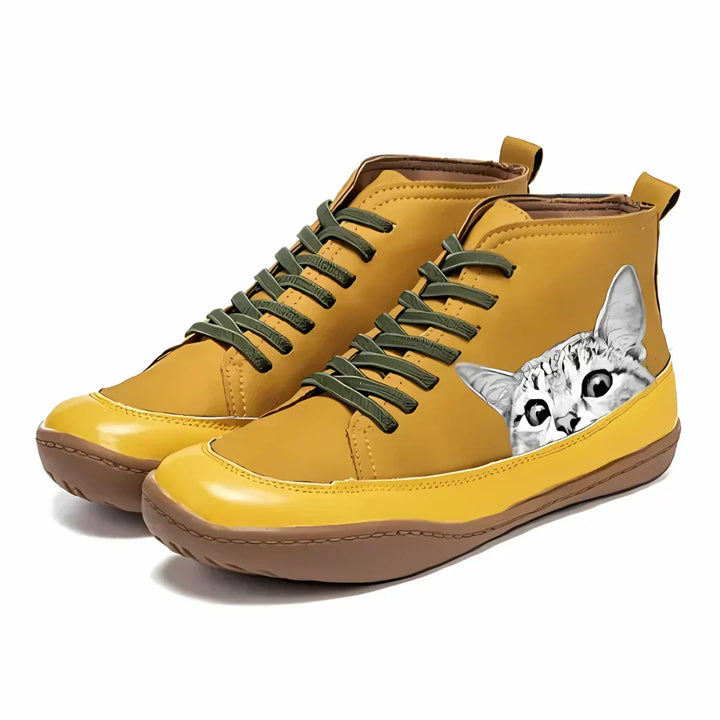 ISLA | CAT-INSPIRED BOOTS