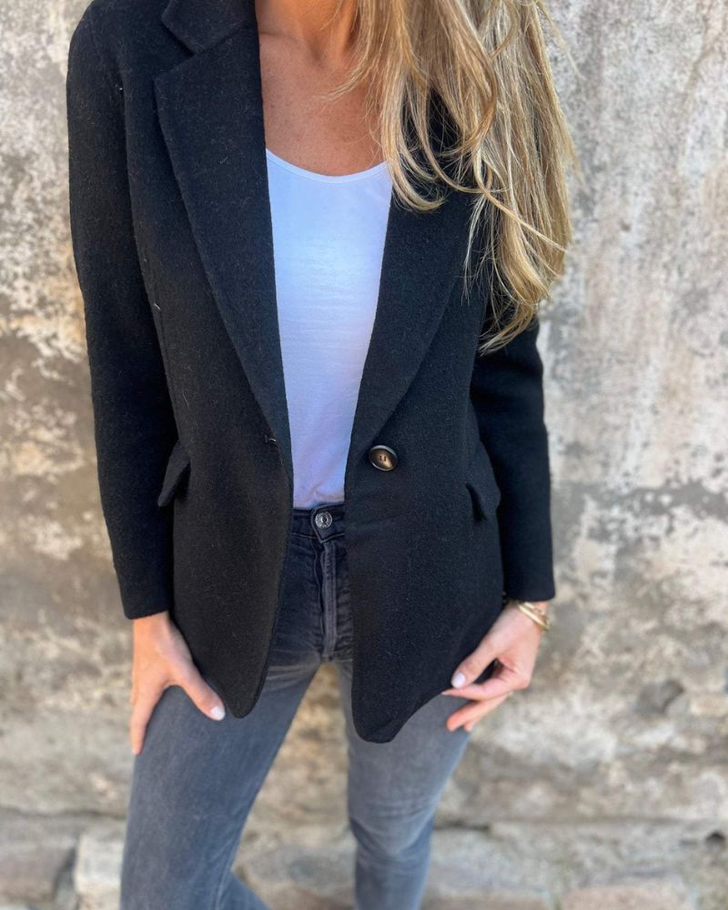 Gabriel Vancouver | Graceful Classic Blazer