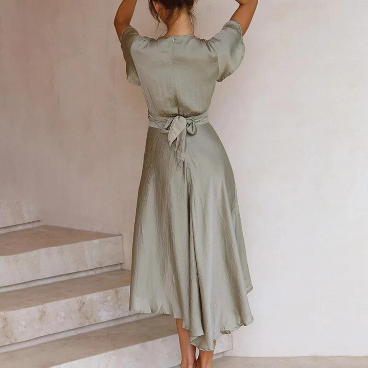 Amelia Rose Elegant Empire Midi Dress