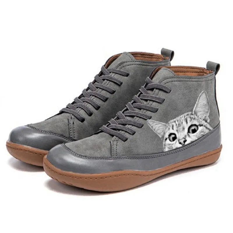 ISLA | CAT-INSPIRED BOOTS