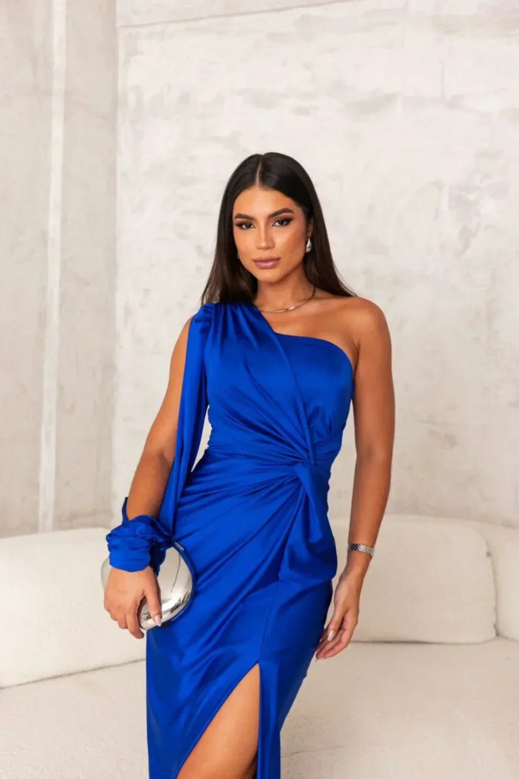 Alia Chic Flowing Maxi Dress