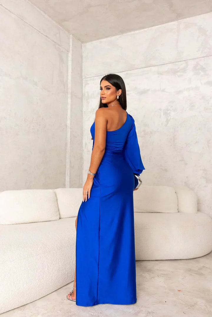 Alia Chic Flowing Maxi Dress