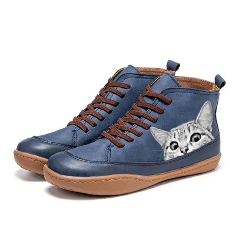 ISLA | CAT-INSPIRED BOOTS