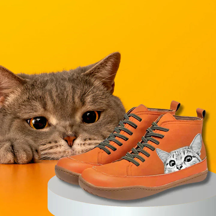 ISLA | CAT-INSPIRED BOOTS