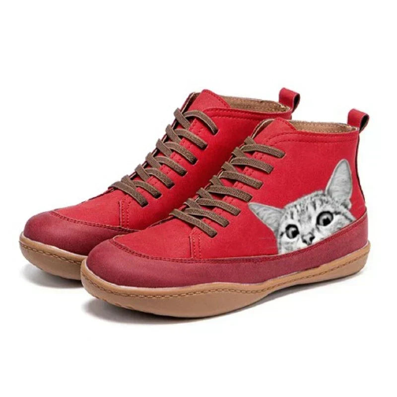 ISLA | CAT-INSPIRED BOOTS