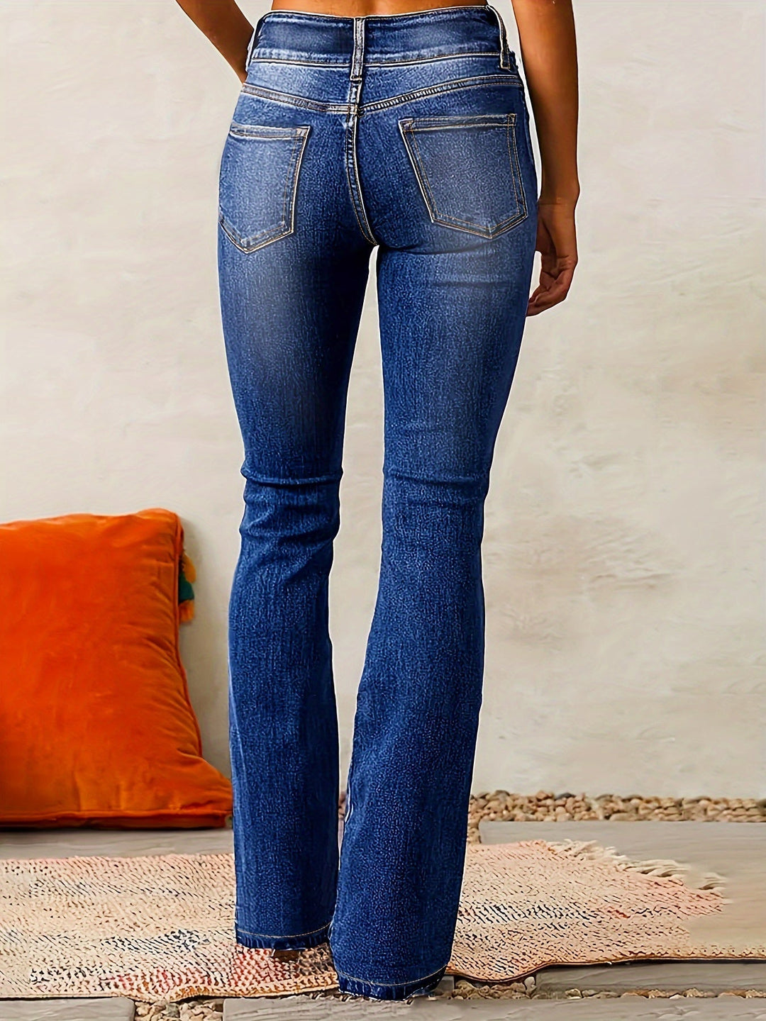 EMILIA | HIGH-WAIST FLARED JEANS