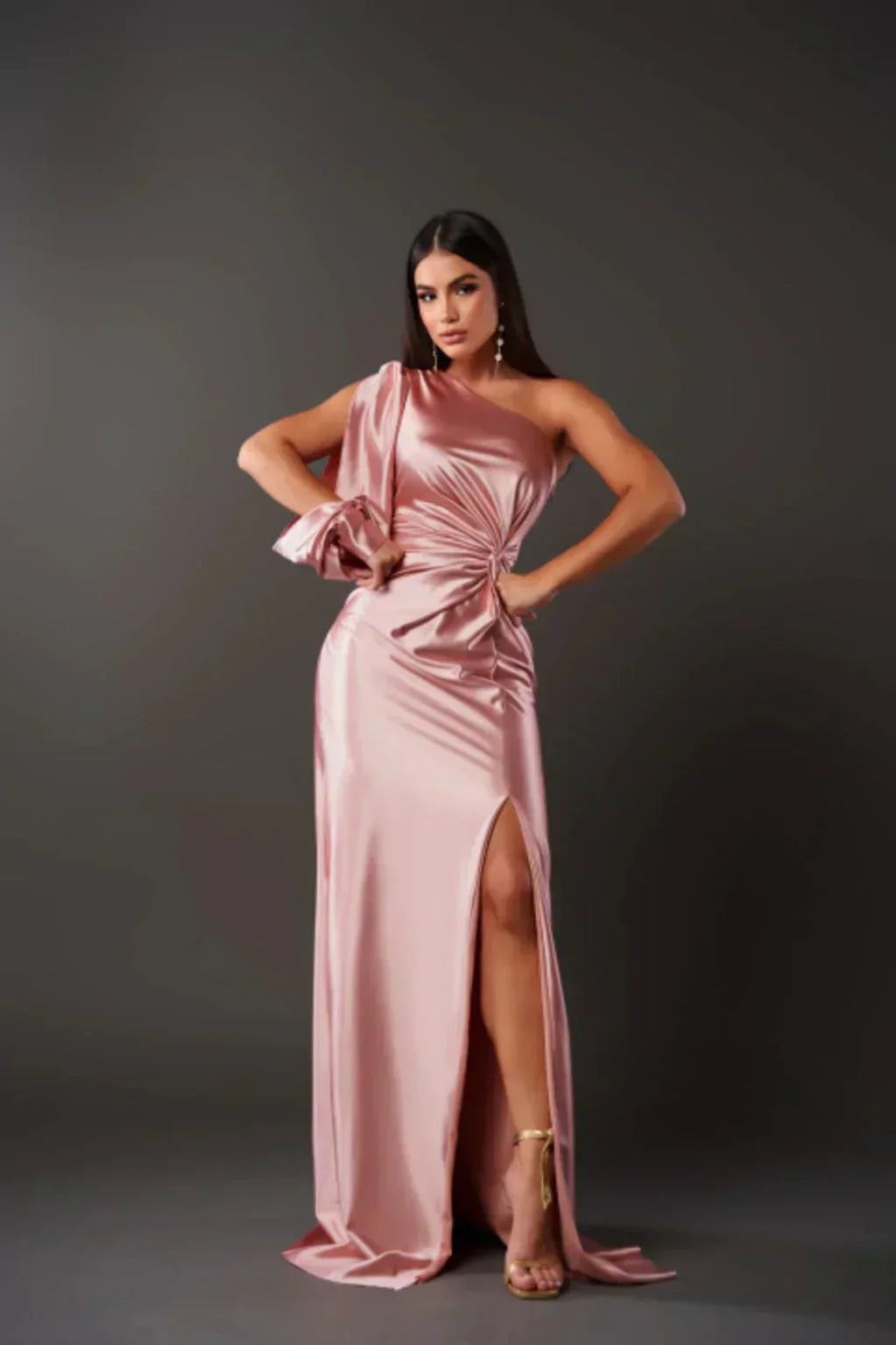 Alia Chic Flowing Maxi Dress