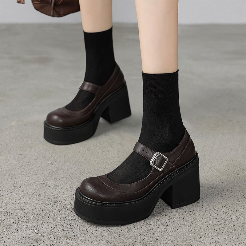 Veyona | Sophisticated Style Leather Pumps