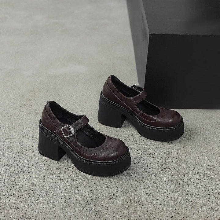 Veyona | Sophisticated Style Leather Pumps