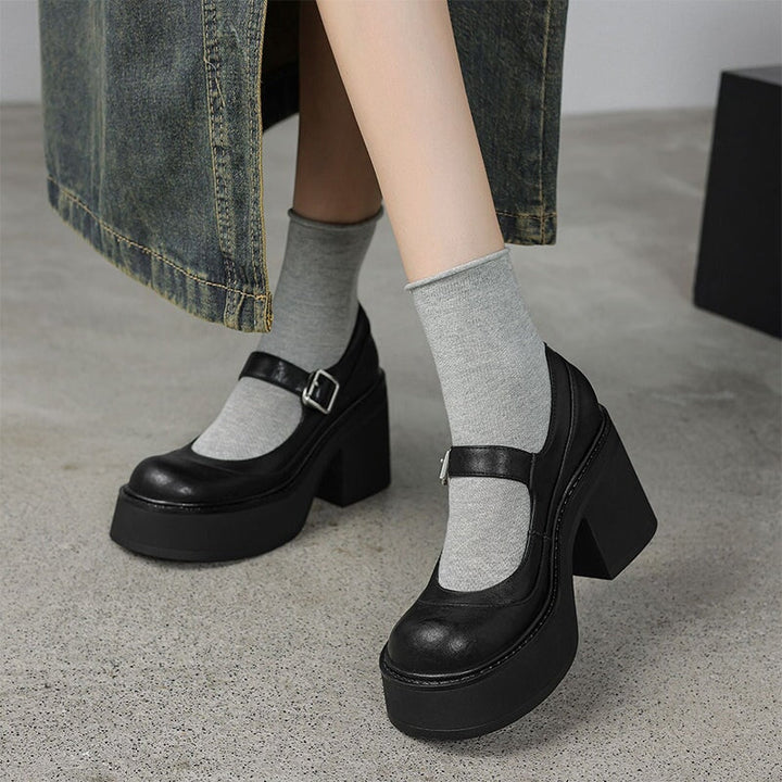 Veyona | Sophisticated Style Leather Pumps