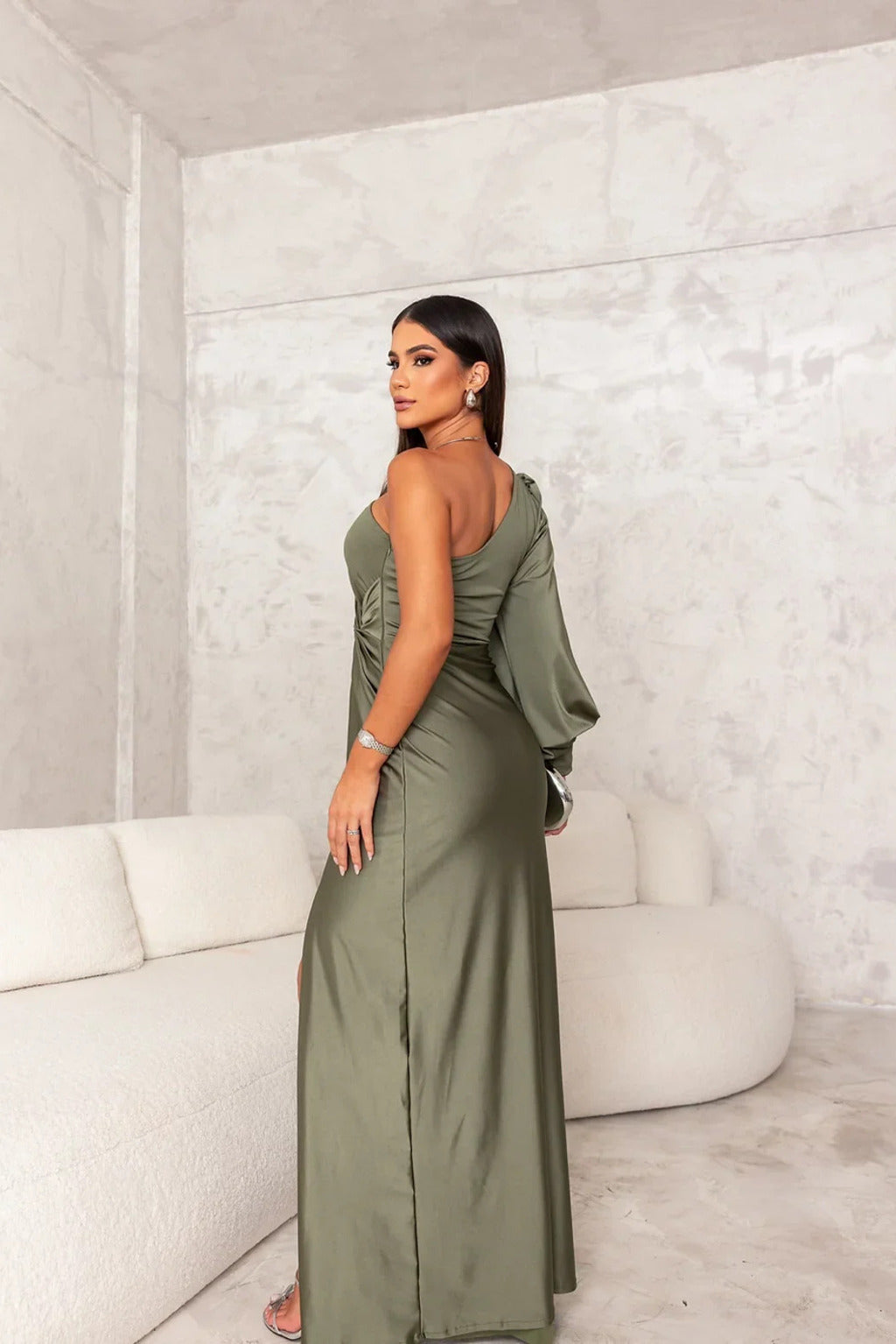 Alia Chic Flowing Maxi Dress